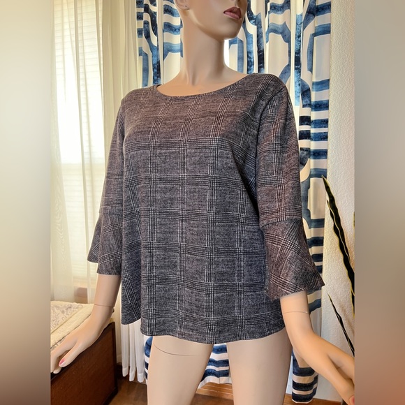 Apt. 9 Gray Plaid Bell Sleeve Top Size Large - Picture 1 of 9